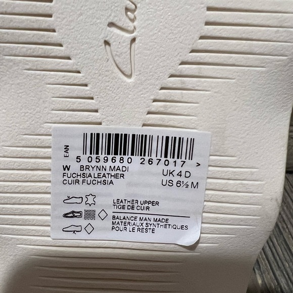 ā¼ļøSOLDā¼ļø200. Clarkās Brynn Madi Womens Buckle Slip On Slide Sandals NWT - Picture 3 of 9